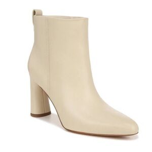 NWT- Vince ‘Hillside’ Leather Ankle Bootie DISPLAY SHOE